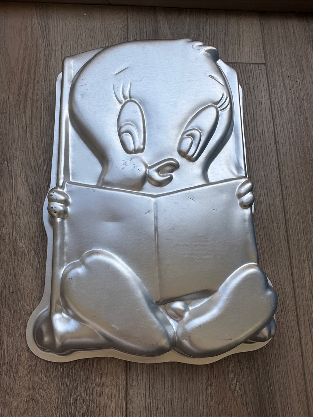 1979 Vintage Tweety Bird Metal Wilton Cake Pan w/ paper Warner Bros Looney Tunes